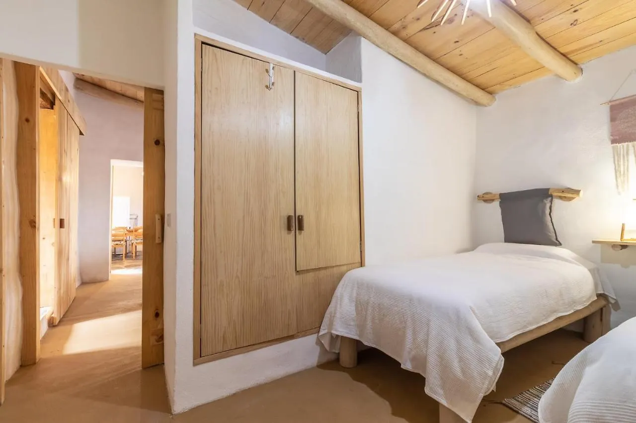 Santa Maria de Guia de Gran CanariaFlatguest Charming House + Pool + Terrace + Views别墅