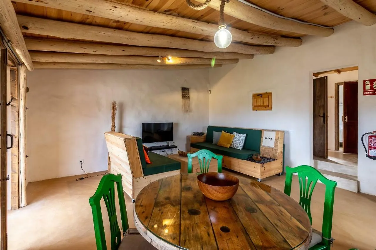 Santa Maria de Guia de Gran CanariaFlatguest Charming House + Pool + Terrace + Views别墅 度假居